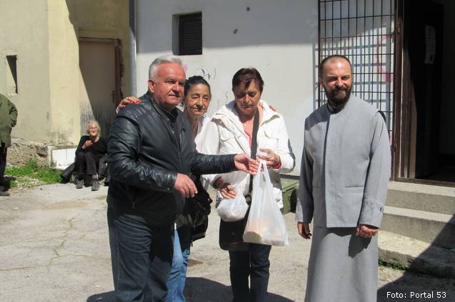 uskrsnji rucak pucka skola 1