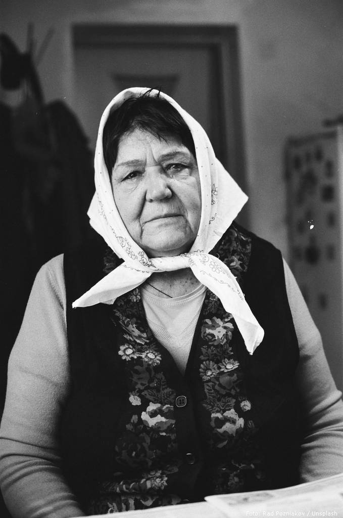 Ilustracija / Foto: [url=https://unsplash.com/@radpozniakov?utm_source=unsplash&utm_medium=referral&utm_content=creditCopyText]Rad Pozniakov[/url] / [url=https://unsplash.com/s/photos/grandmother?utm_source=unsplash&utm_medium=referral&utm_content=creditCopyText]Unsplash[/url]