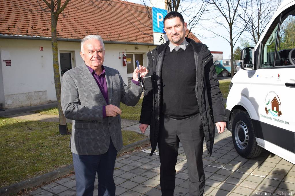 vozilo za petrinju