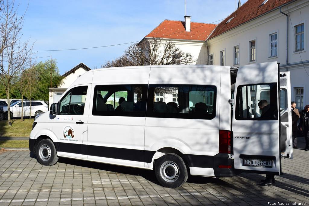 vozilo za petrinju 1