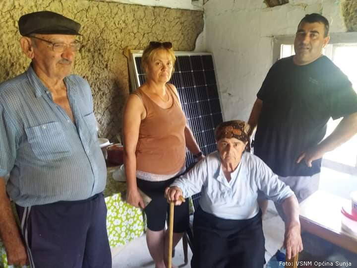 solarni paneli paukova