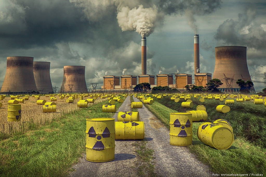 nuclear 4168906 1280