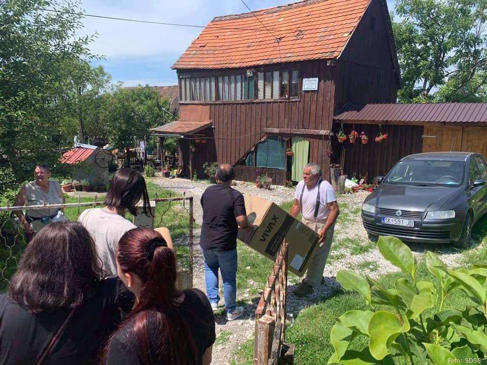 ravno rasce
