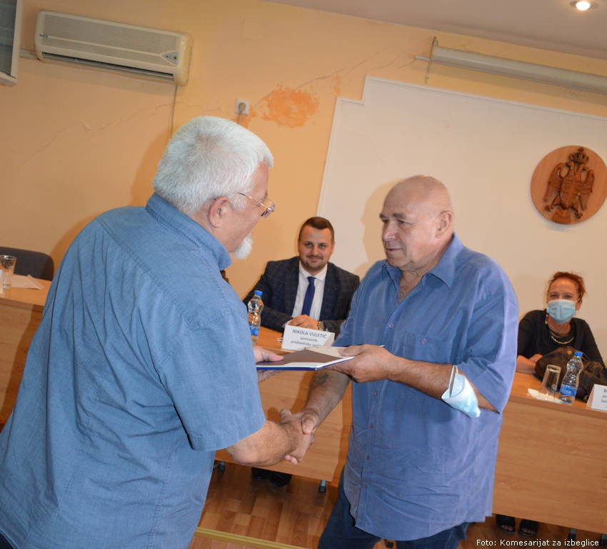 cucic urucuje ugovor