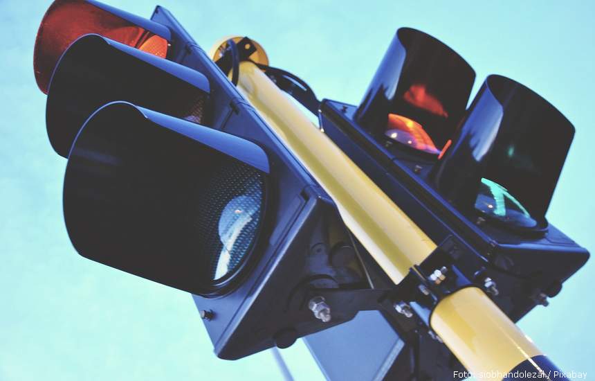 traffic light gfe4e96d86 1280