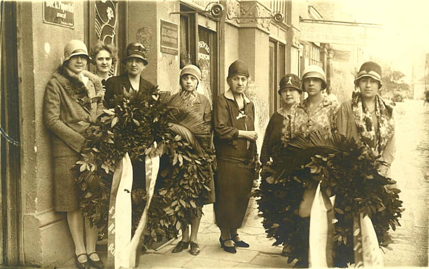 Venci društva Kneginje Ljubice na pogrebu Kralja Aleksandra 1934.