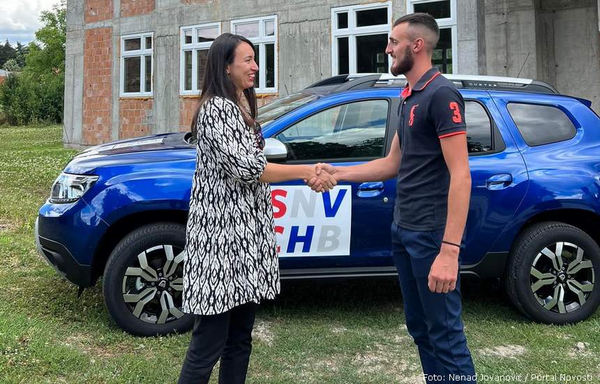Tatjana Dragičević predaje vozilo