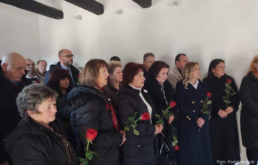 Okupljeni na komemoracij u obnovljenoj spomen-kući