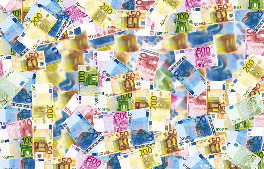 money 496229 1920