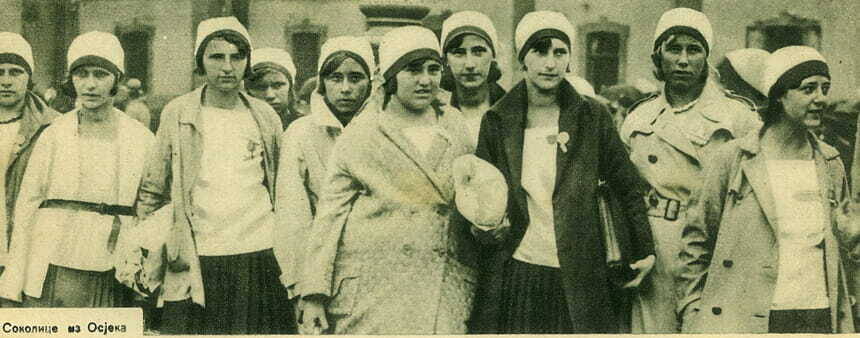 Sokolice iz Osjeka na sletu u Beogradu 1930