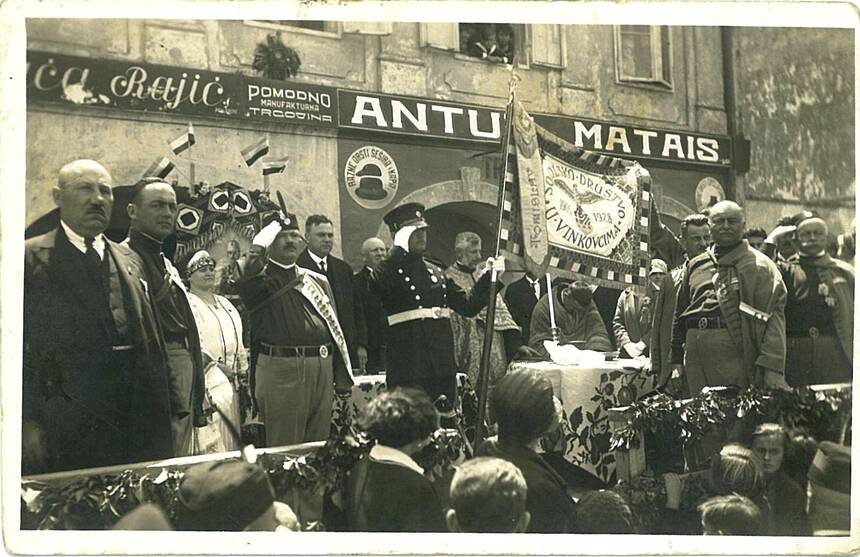 Osvecenje Sokolske zastave drustva Vinkovci juna 1928
