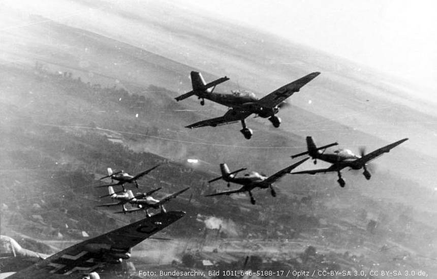Bundesarchiv Bild 101I 646 5188 17 Flugzeuge Junkers Ju 87