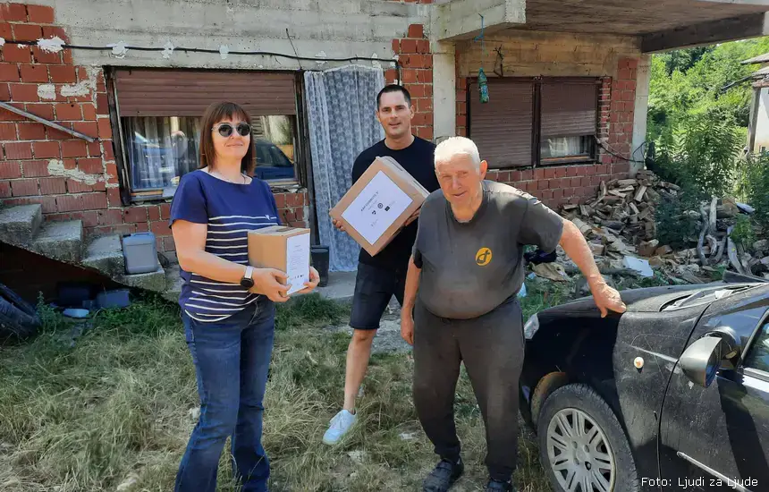Volonteri iz Hrvatske pružili pomoć korisnicima na području Gline