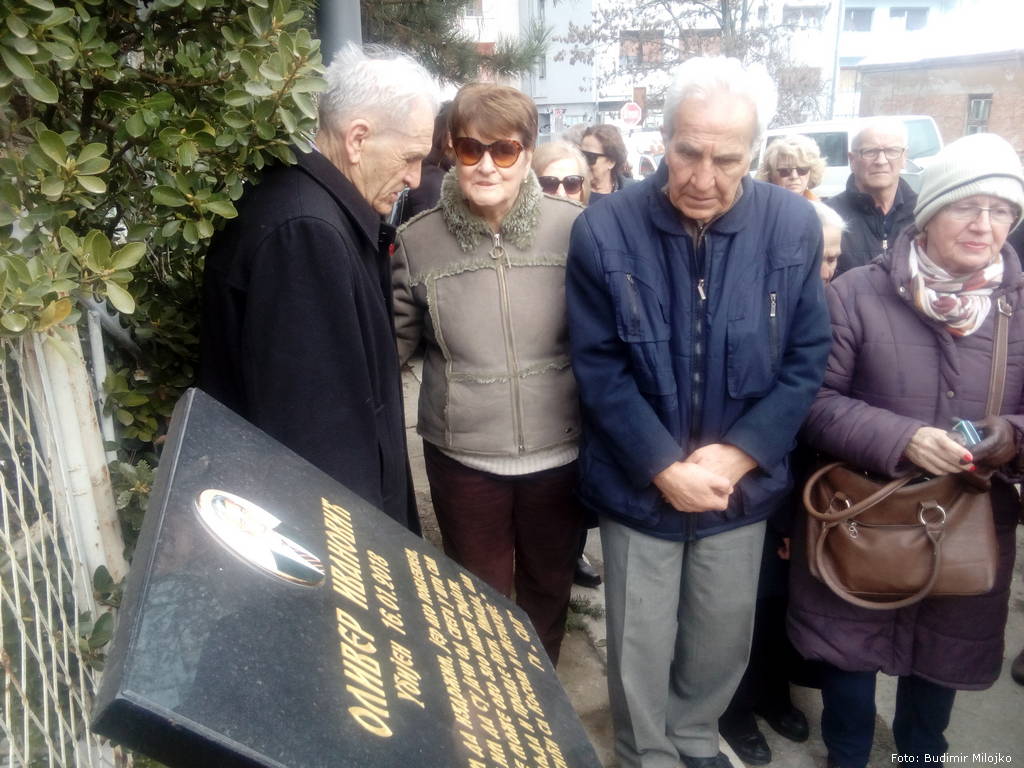 Krajišnici na mjestu gdje je ubijen Oliver Ivanović