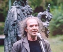 Боро Капетановић на Стражилову поред Бранка као добитник Печата вароши сремскокарловачке 2006.